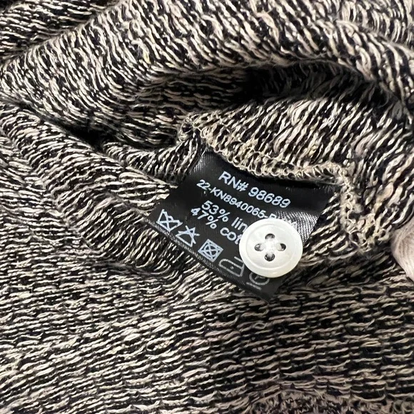 Todd Snyder Italian geometric pattern camp collar size small - Picture 5 of 11